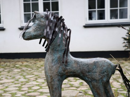 haveskulptur hest bronzeskulpturer bronzeskulptur bronze sculpture 