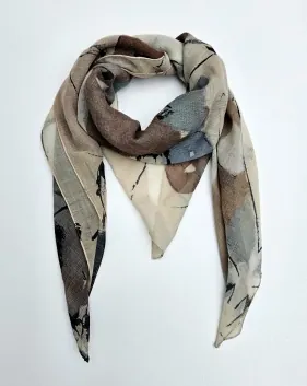 tørklæde gulvvase vaser kunst skulpturer gulvvase keramik abstrakt bronzeskulpturer bronzeskulptur